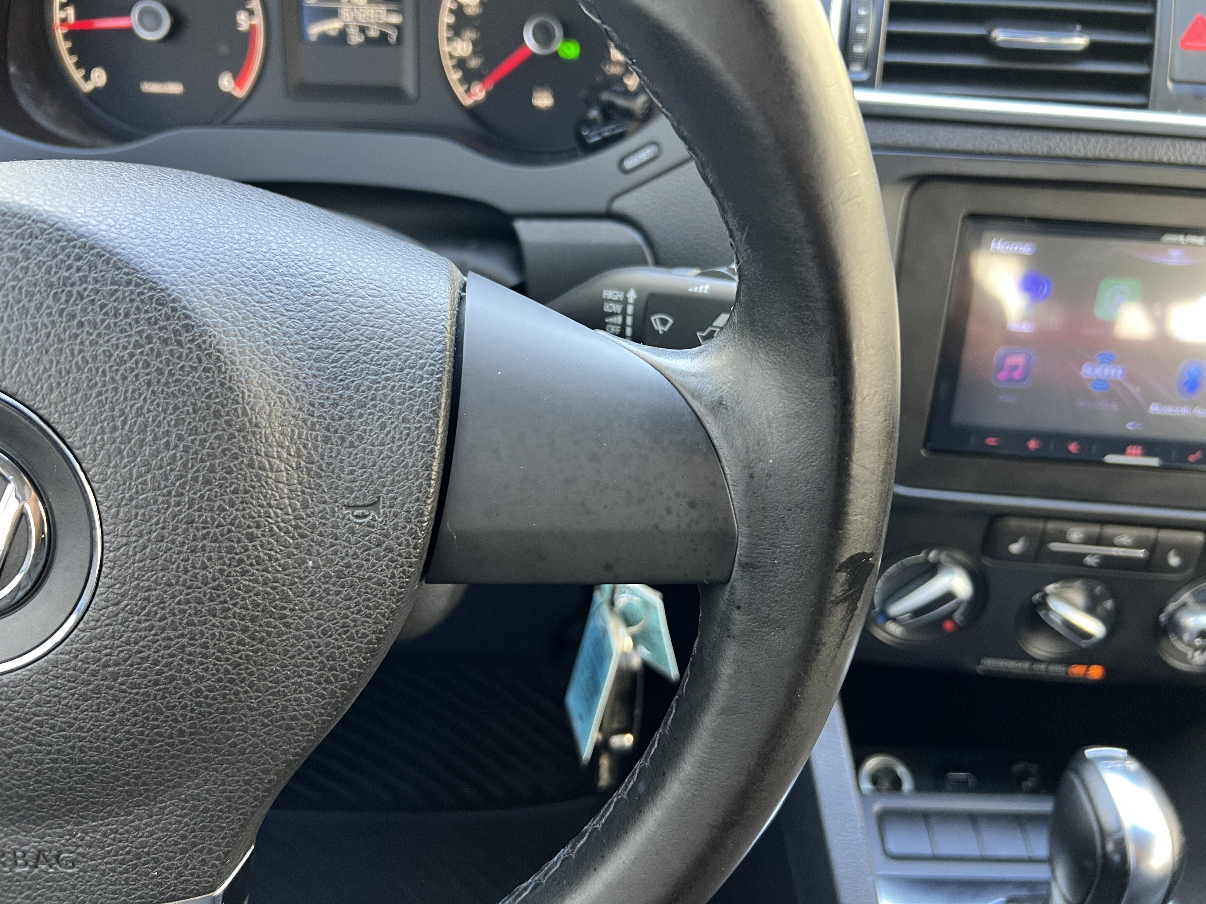 Used 2011 Volkswagen Jetta TDI FWD image 25