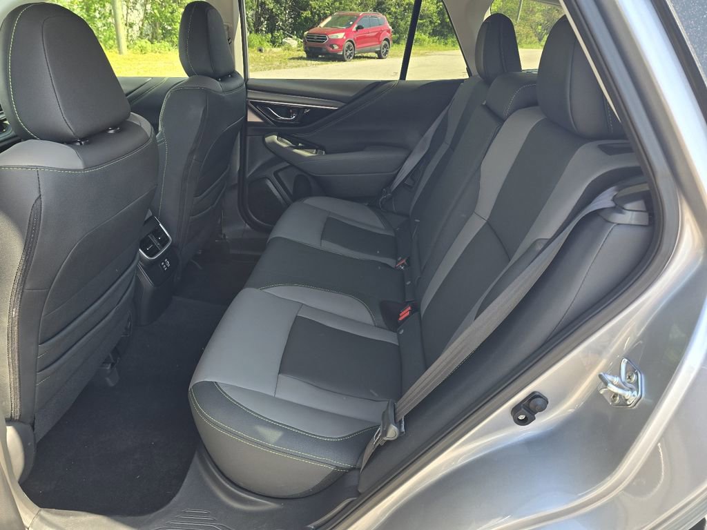Used 2025 Subaru Outback Onyx Edition w/ Popular Package #2 image 12