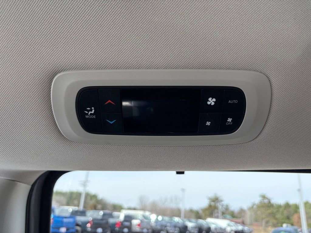 Certified 2023 Chrysler Pacifica Touring-L FWD image 20