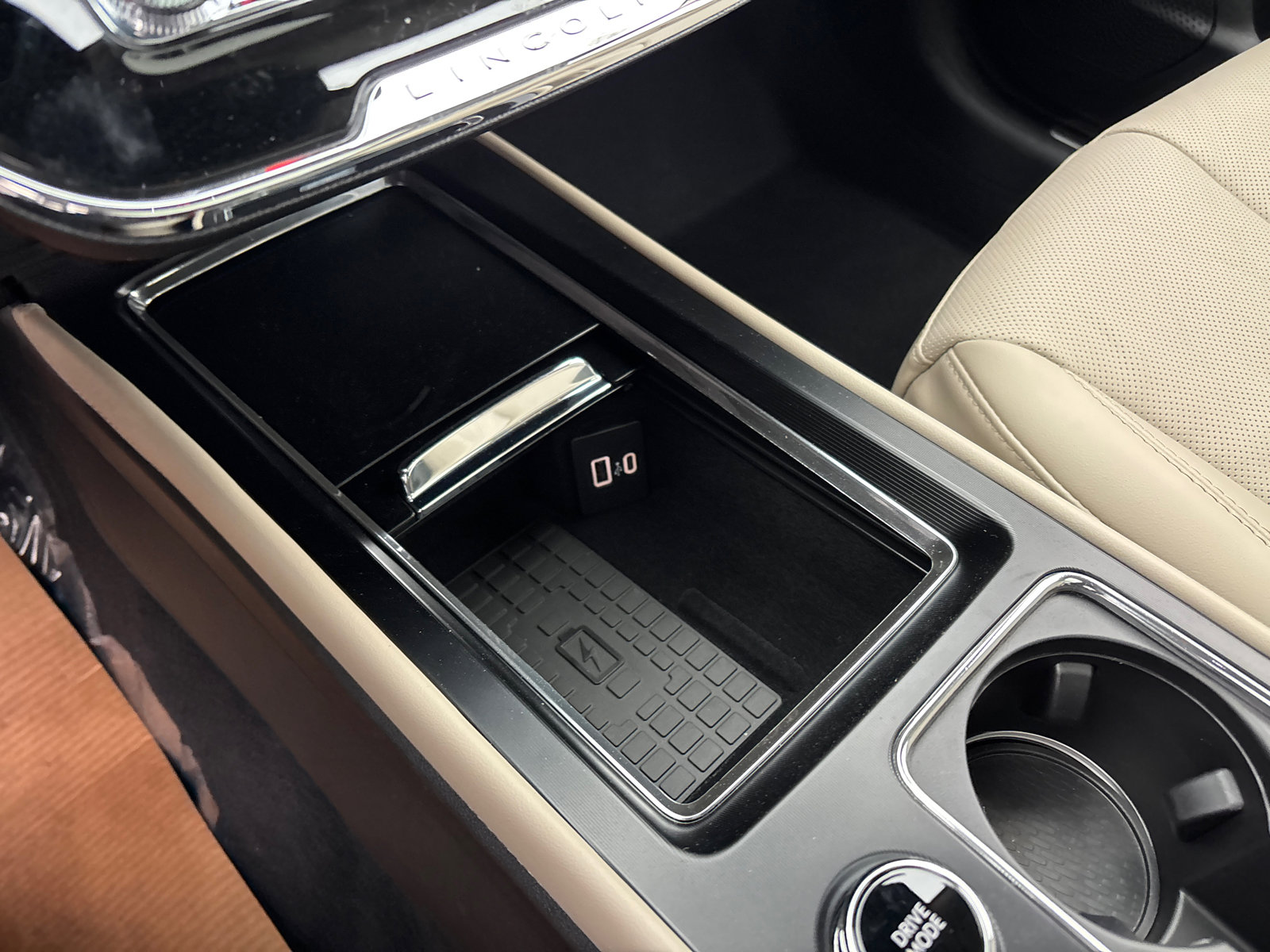 New 2026 Lincoln Corsair Grand Touring image 23