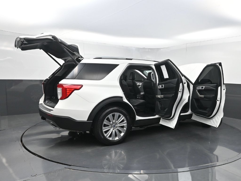 Used 2022 Ford Explorer Limited w/ Equipment Group 301A AWD/4WD image 41