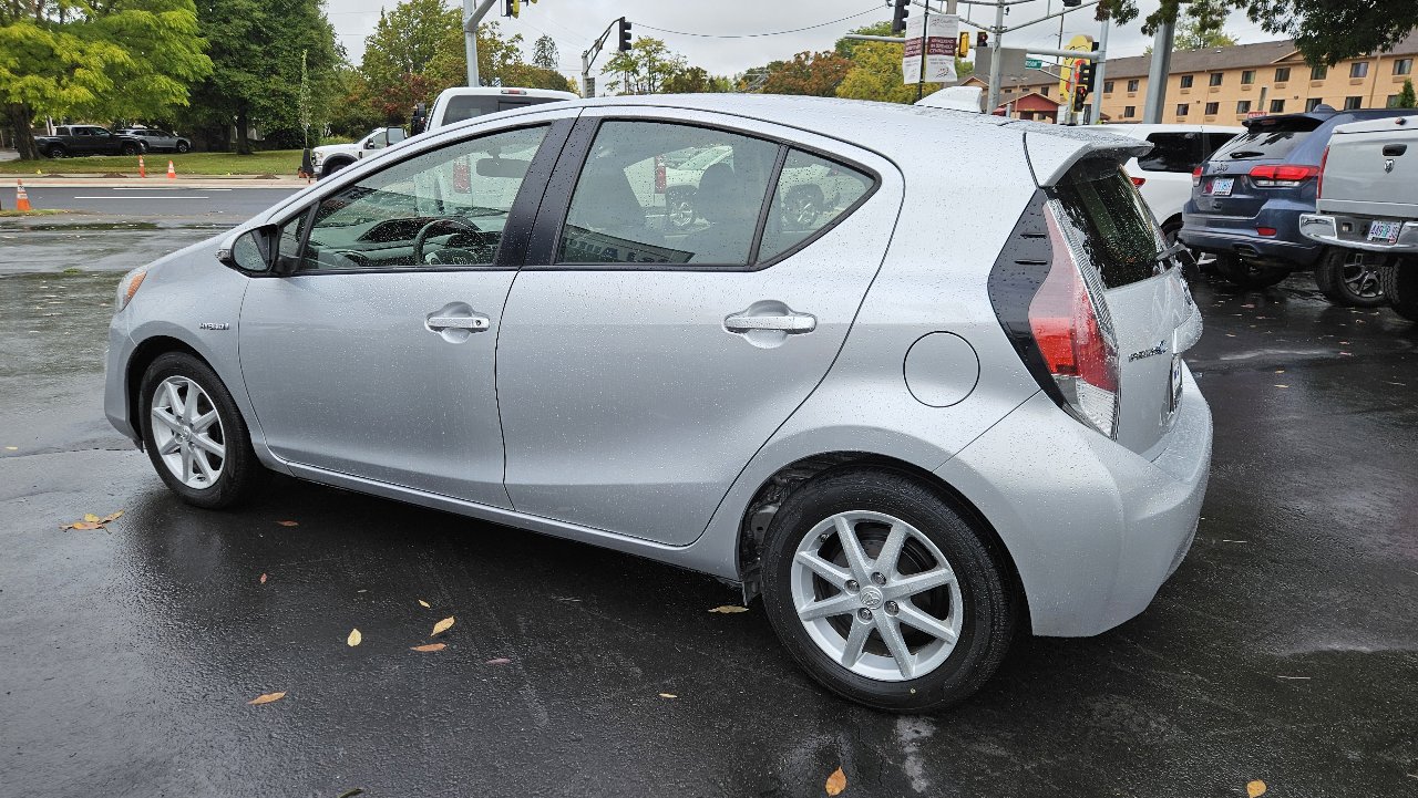 Used 2015 Toyota Prius C Four image 13
