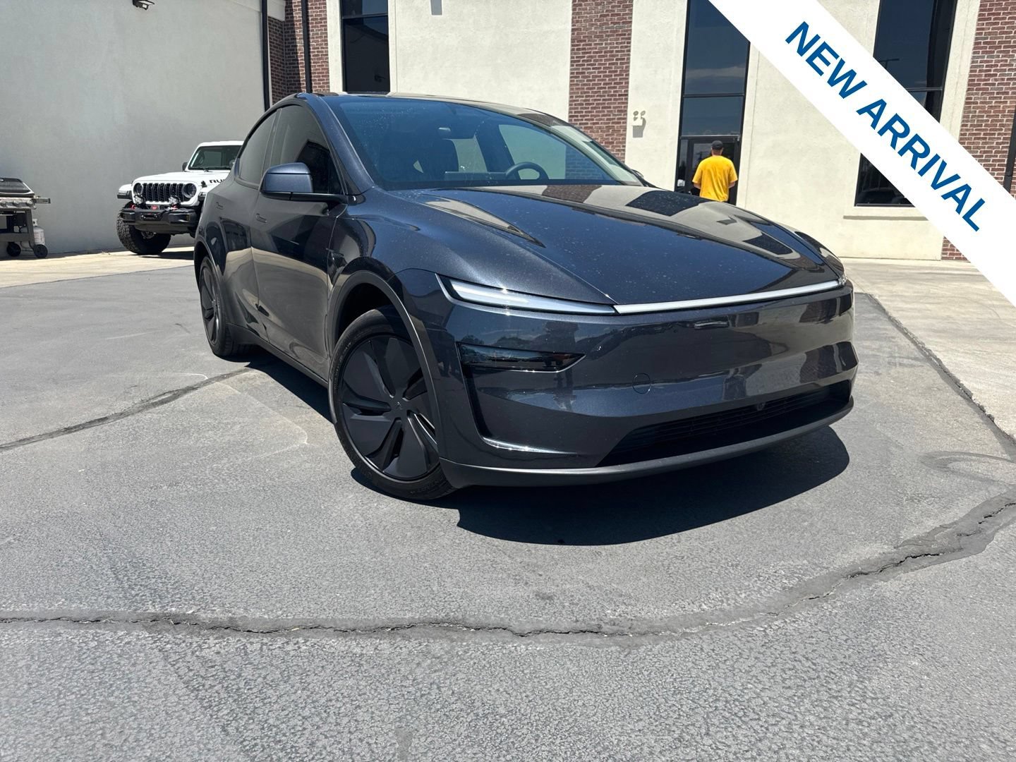 Used 2026 Tesla Model Y Long Range AWD/4WD image 1