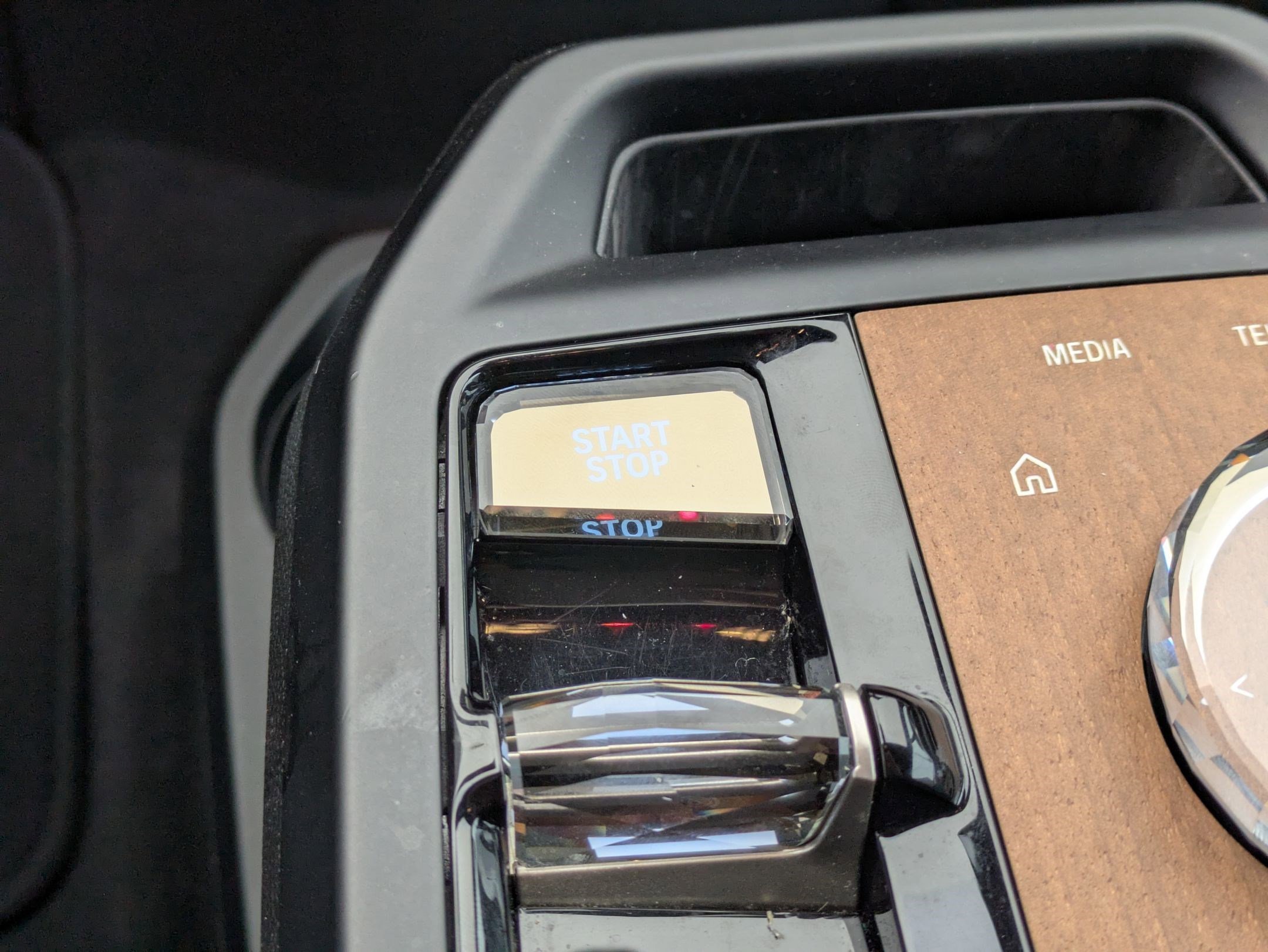 Used 2022 BMW iX xDrive50 w/ Premium Package image 19