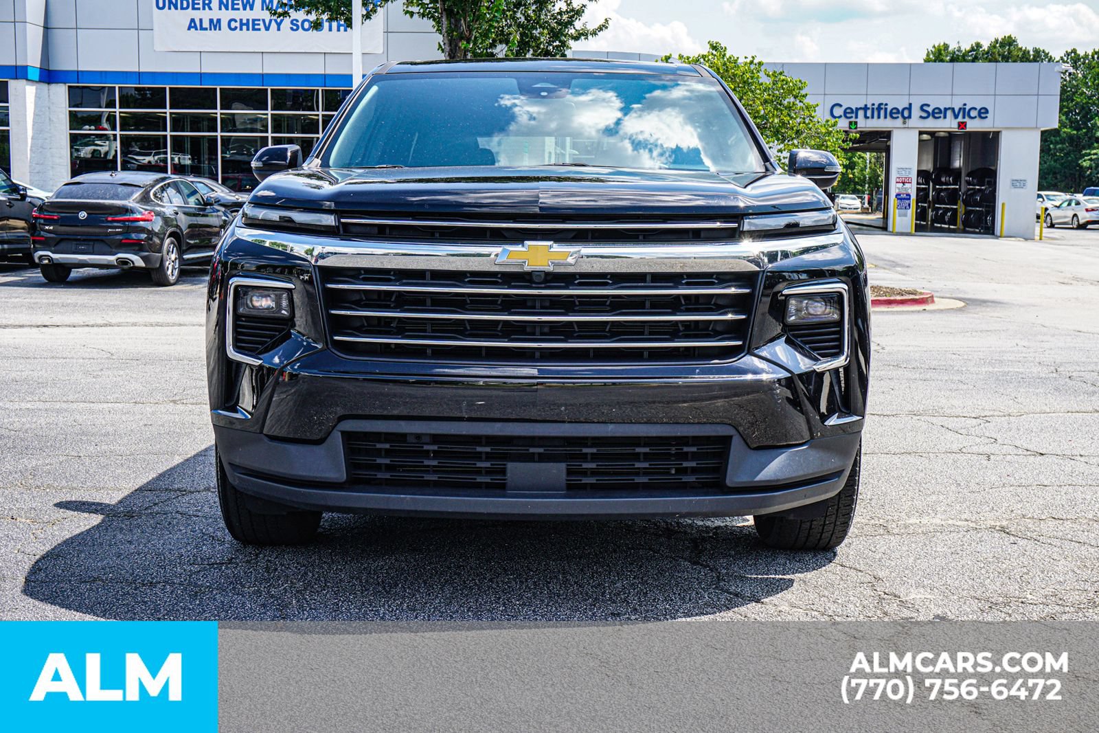 Used 2025 Chevrolet Traverse LT FWD image 11