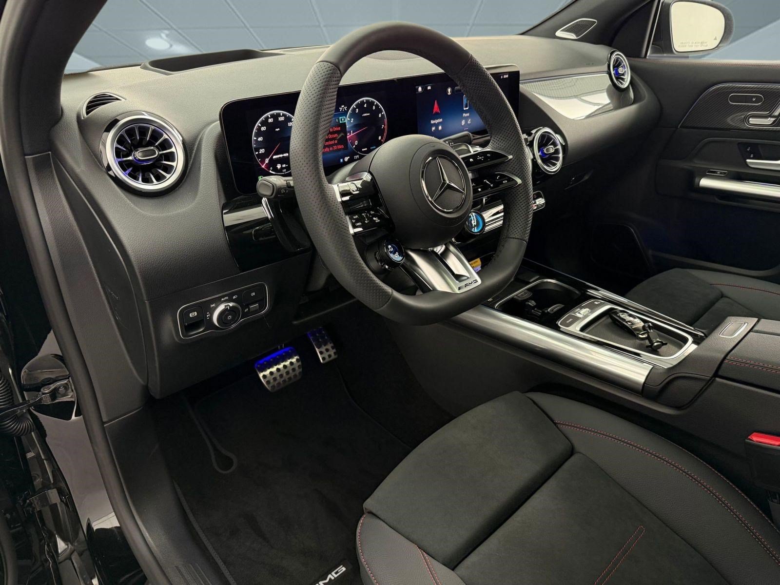 New 2026 Mercedes-Benz GLA 35 AMG 4MATIC image 4