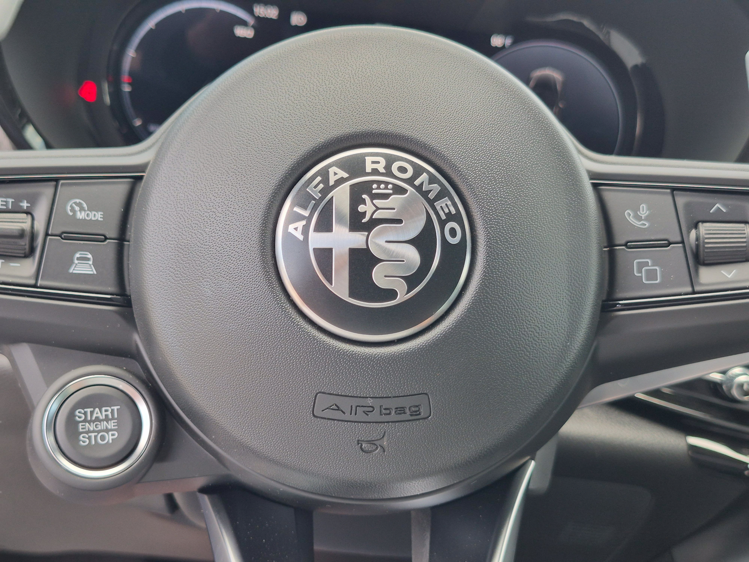 New 2026 Alfa Romeo Tonale w/ Active Assist Package AWD/4WD image 43