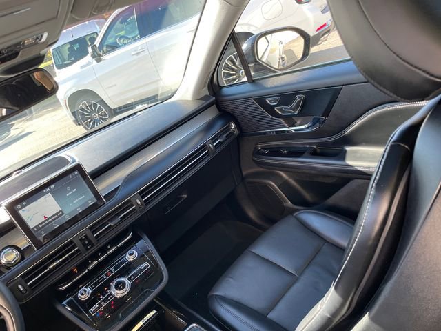 Used 2021 Lincoln Corsair AWD w/ Premium Package image 22