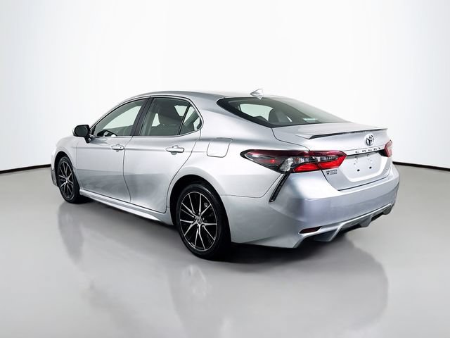 Used 2024 Toyota Camry SE FWD image 6