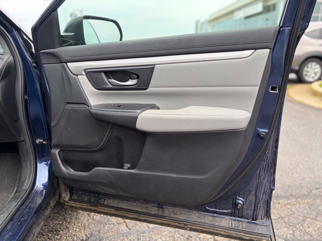 Used 2018 Honda CR-V LX image 14