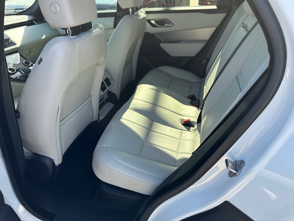 Used 2023 Land Rover Range Rover Velar R-Dynamic S image 24