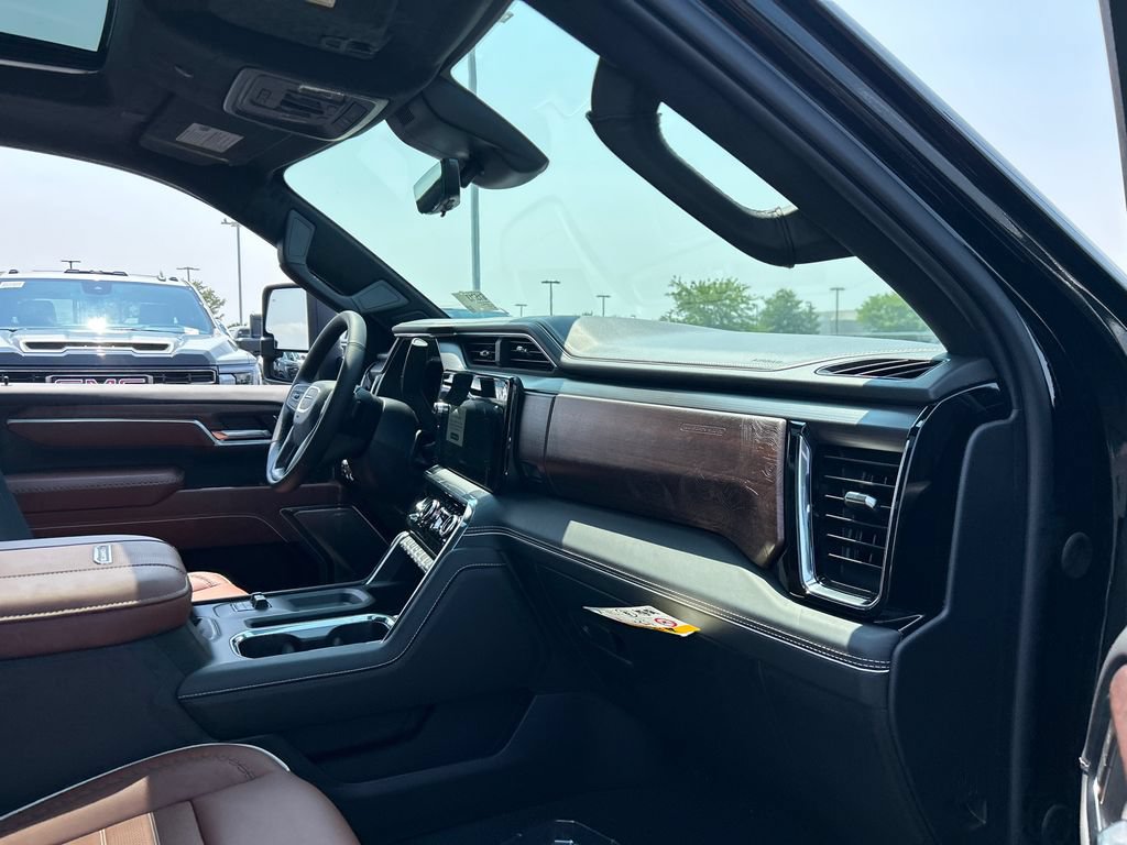 New 2026 GMC Sierra 2500 Denali Ultimate AWD/4WD image 43