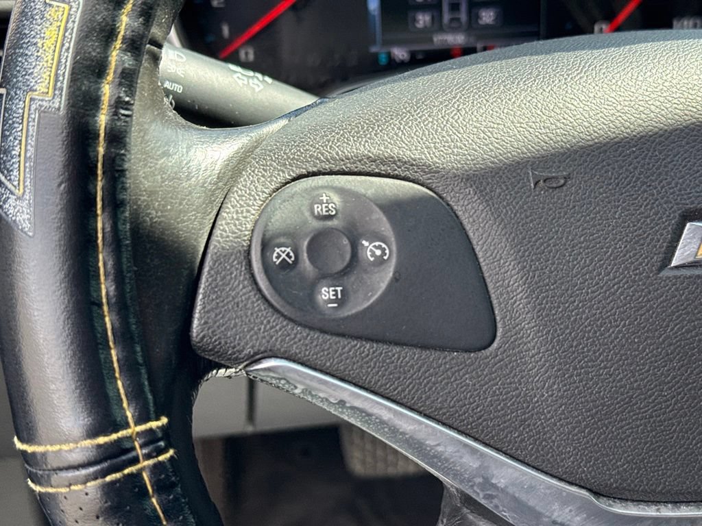 Used 2015 Chevrolet Impala LT FWD image 14