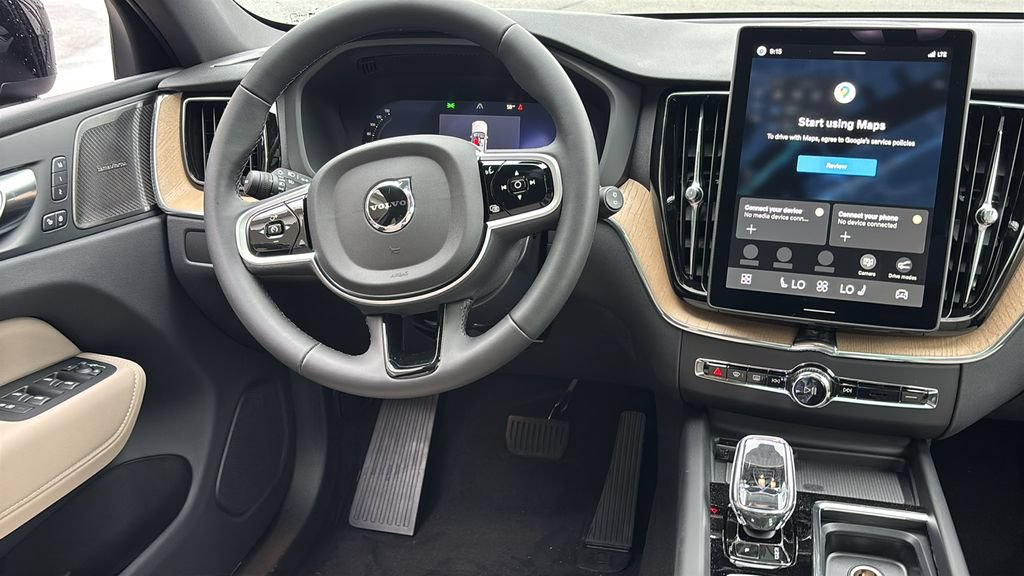 New 2026 Volvo XC60 B5 Plus AWD/4WD image 7