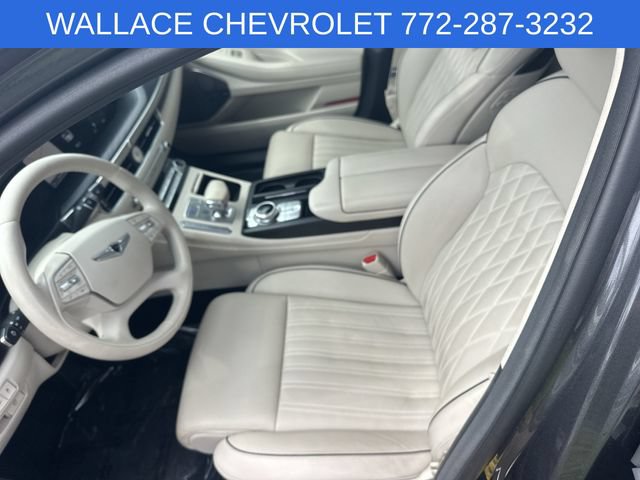 Used 2020 Genesis G90 3.3T Premium RWD image 12