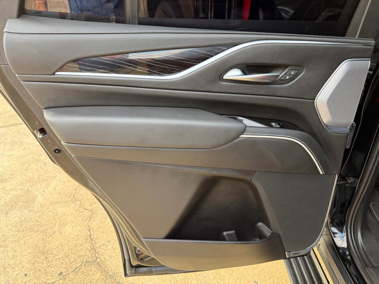 Used 2023 Cadillac Escalade V image 34