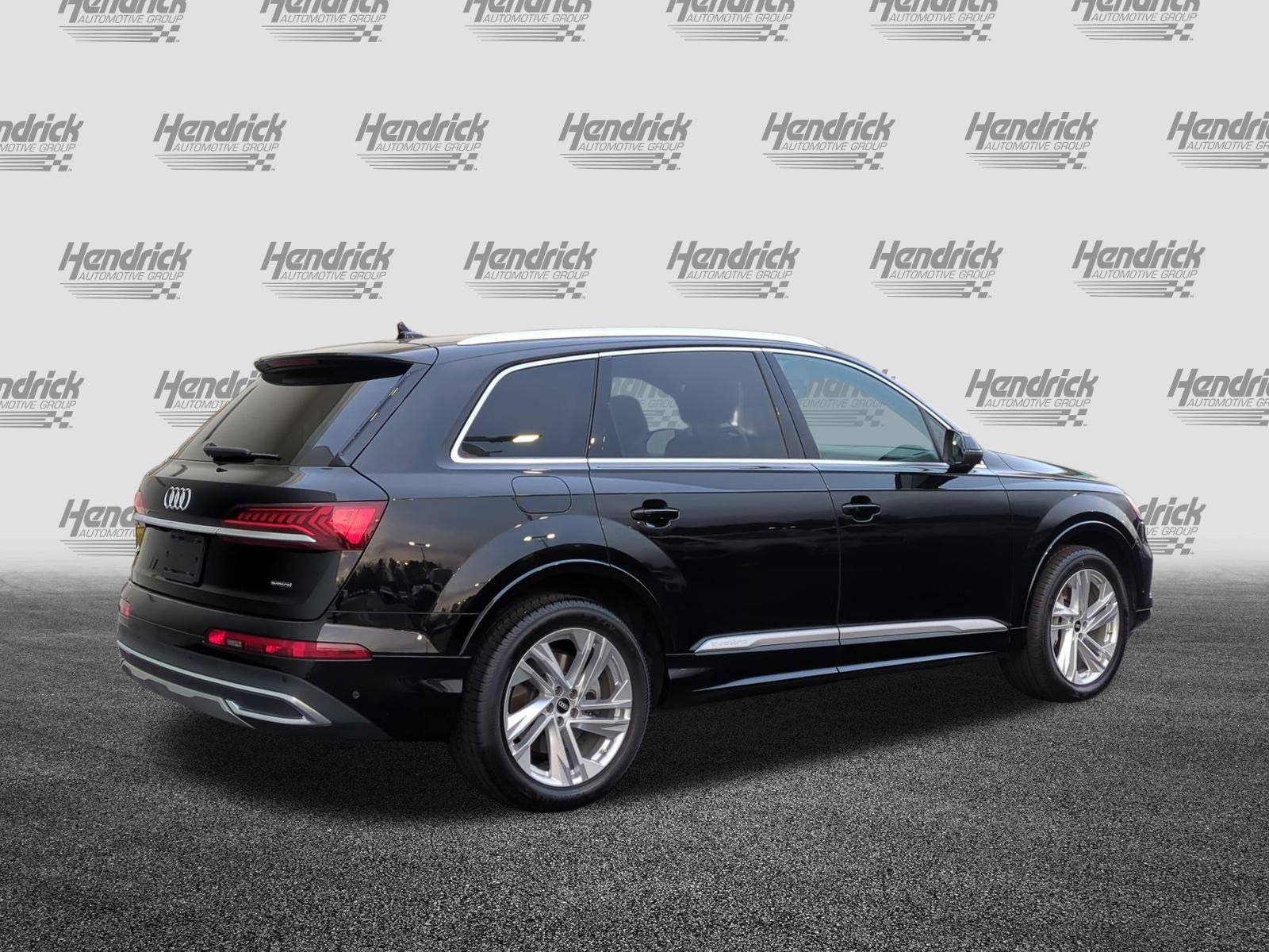 Used 2022 Audi Q7 Premium Plus image 10