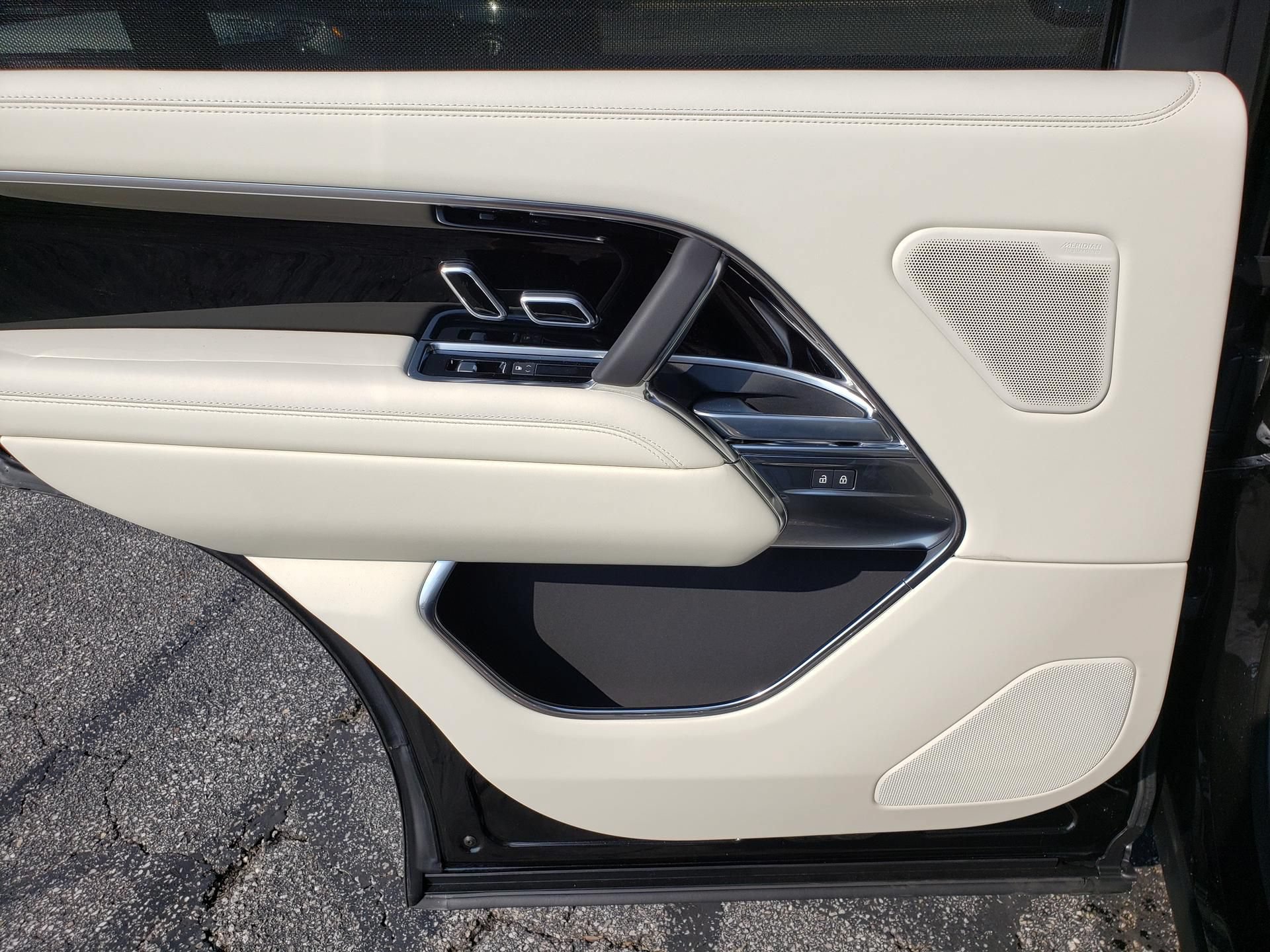 New 2027 Land Rover Range Rover Long Wheelbase SE AWD/4WD image 13