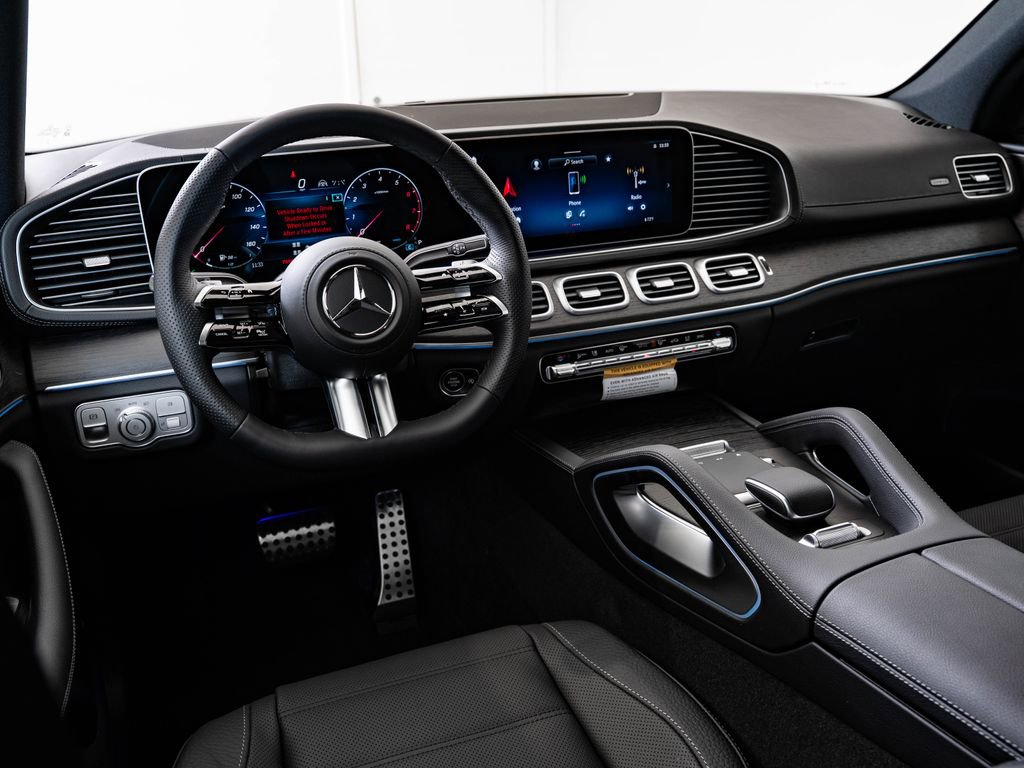 New 2026 Mercedes-Benz GLS 450 4MATIC image 4