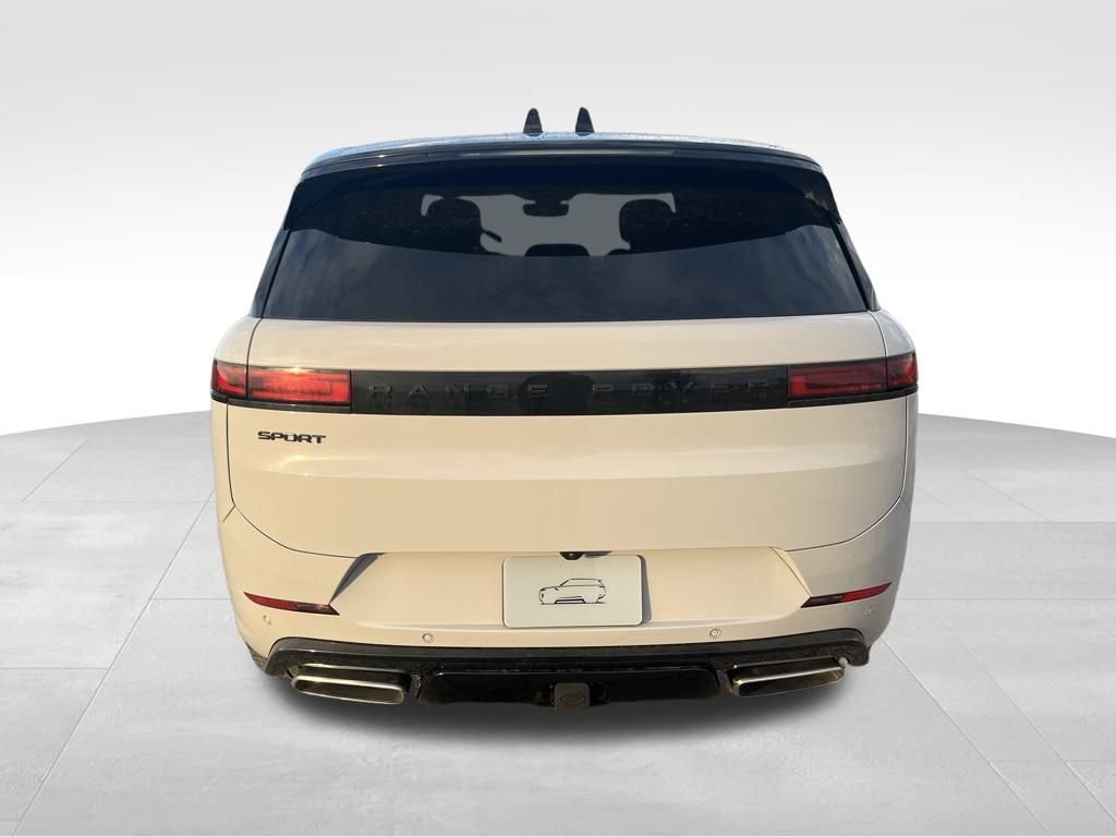 New 2026 Land Rover Range Rover Sport Dynamic SE image 4