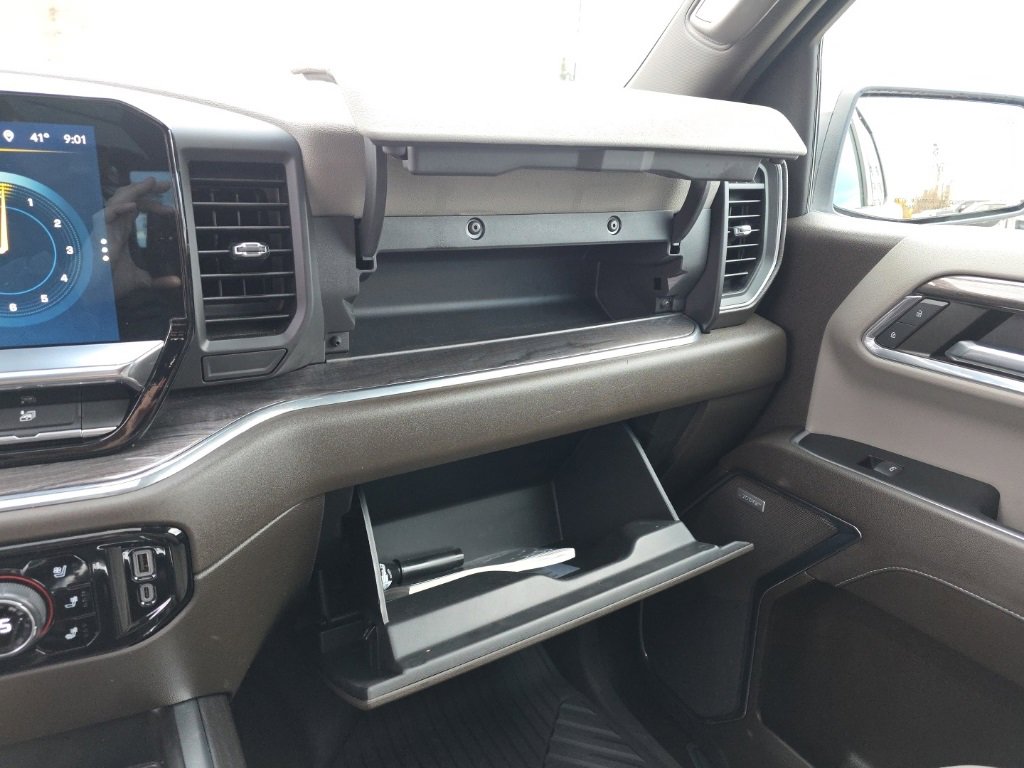 Certified 2024 Chevrolet Silverado 1500 LTZ w/ LTZ Premium Package image 32