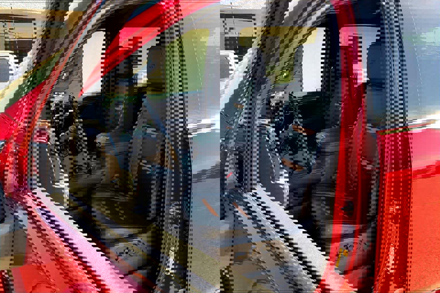 Used 2024 GMC Sierra 2500 AT4 w/ AT4 Premium Plus Package image 8