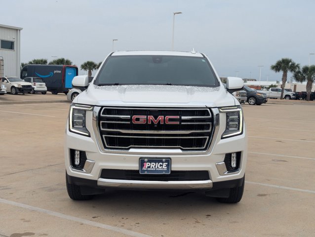Used 2022 GMC Yukon XL SLT w/ SLT Premium Package RWD image 2