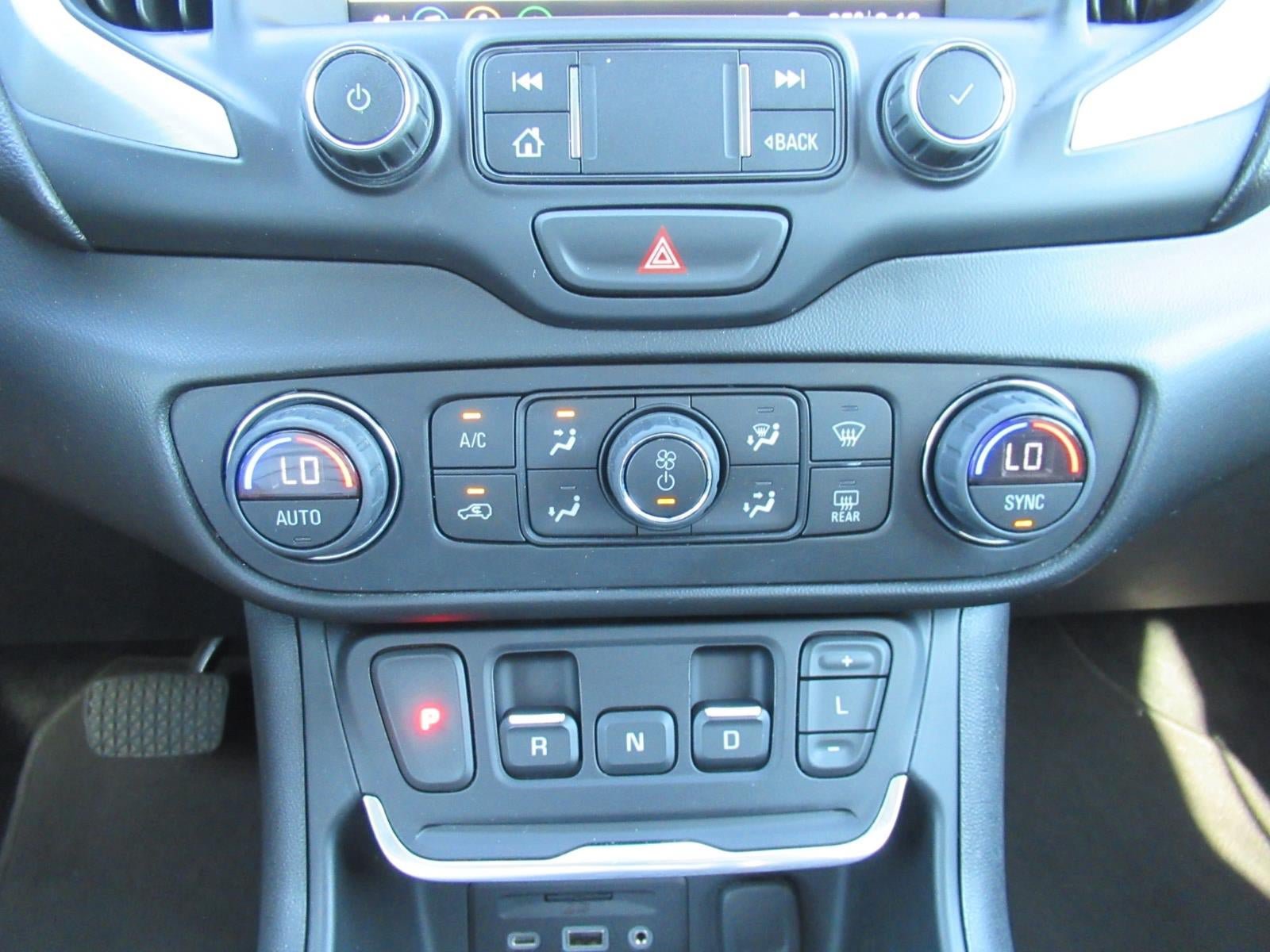 Used 2021 GMC Terrain SLE w/ Driver Convenience Package FWD image 27