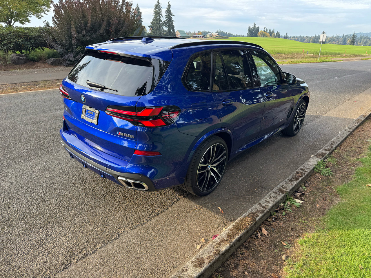 Used 2025 BMW X5 M60i image 3