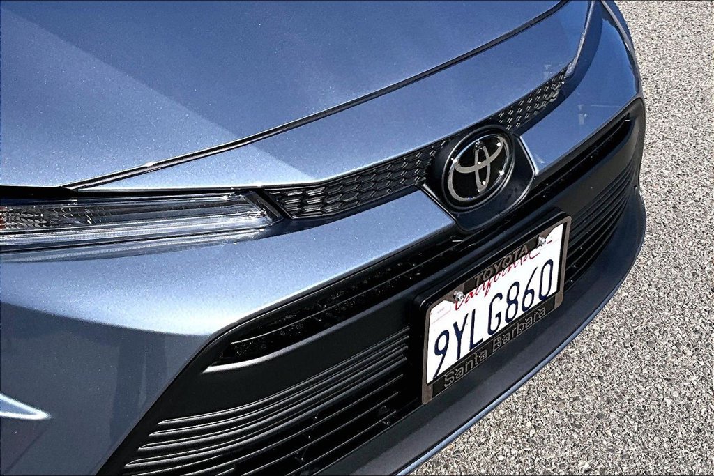 Used 2026 Toyota Corolla LE FWD image 33