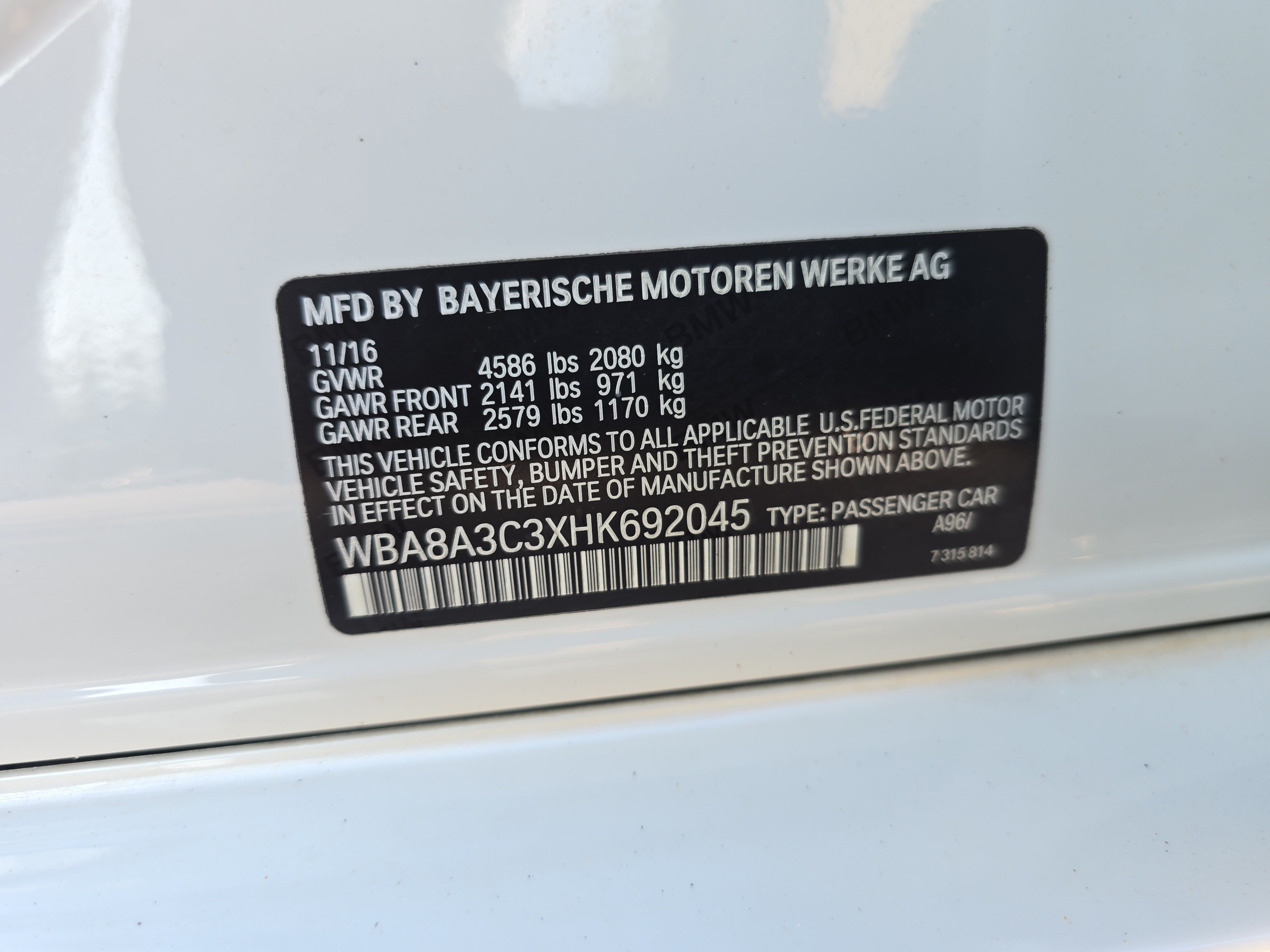 Used 2017 BMW 320i xDrive Sedan AWD/4WD image 33