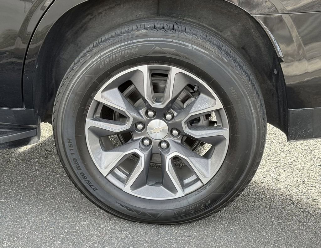 Used 2023 Chevrolet Tahoe LT w/ Luxury Package image 11