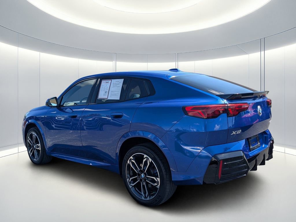 Used 2025 BMW X2 xDrive28i w/ M Sport Package AWD/4WD image 6