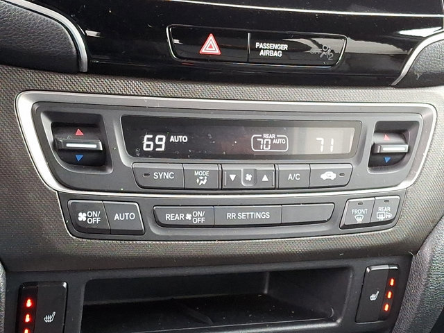 Used 2022 Honda Passport TrailSport image 17