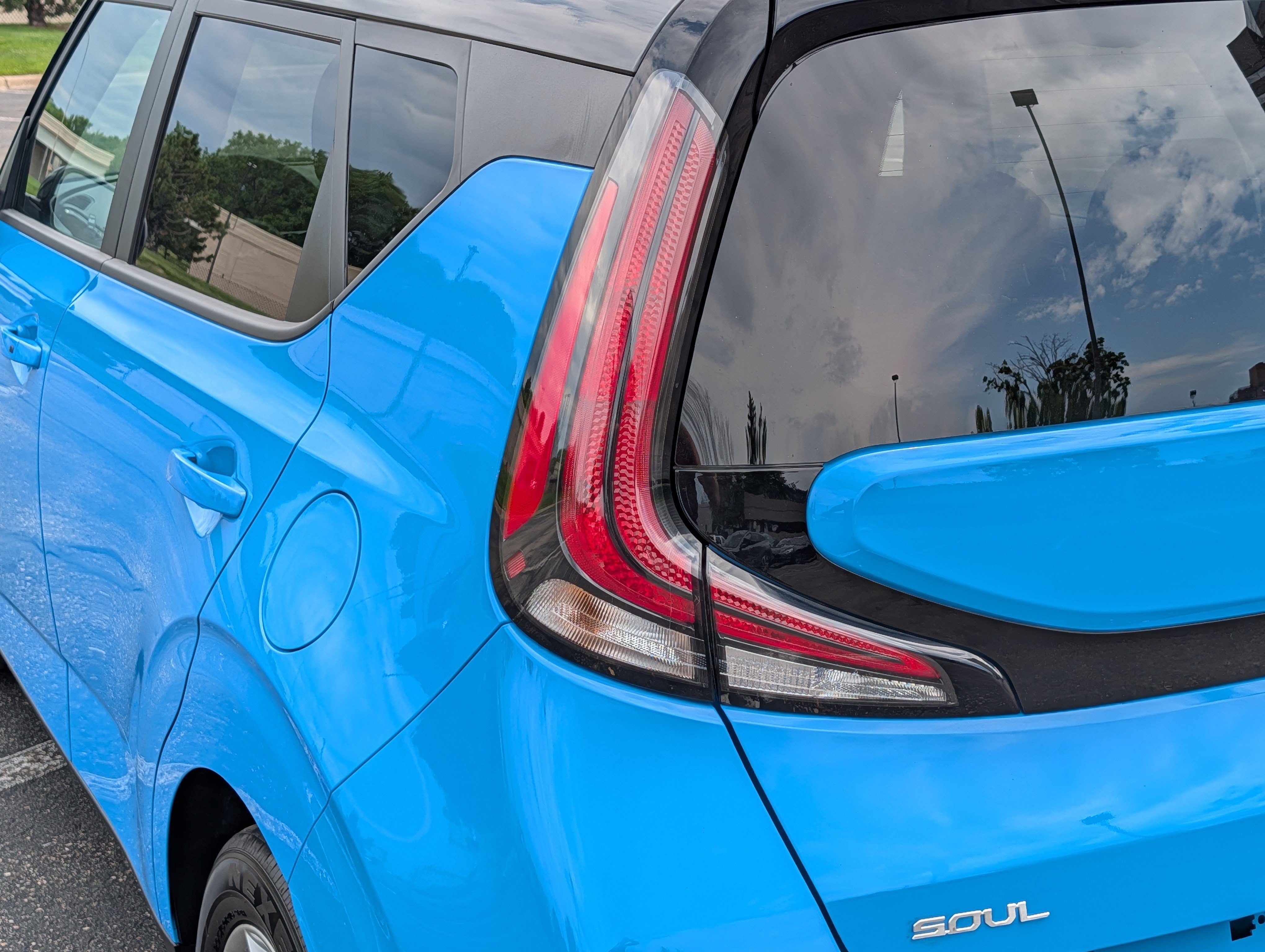 Certified 2025 Kia Soul S FWD image 17