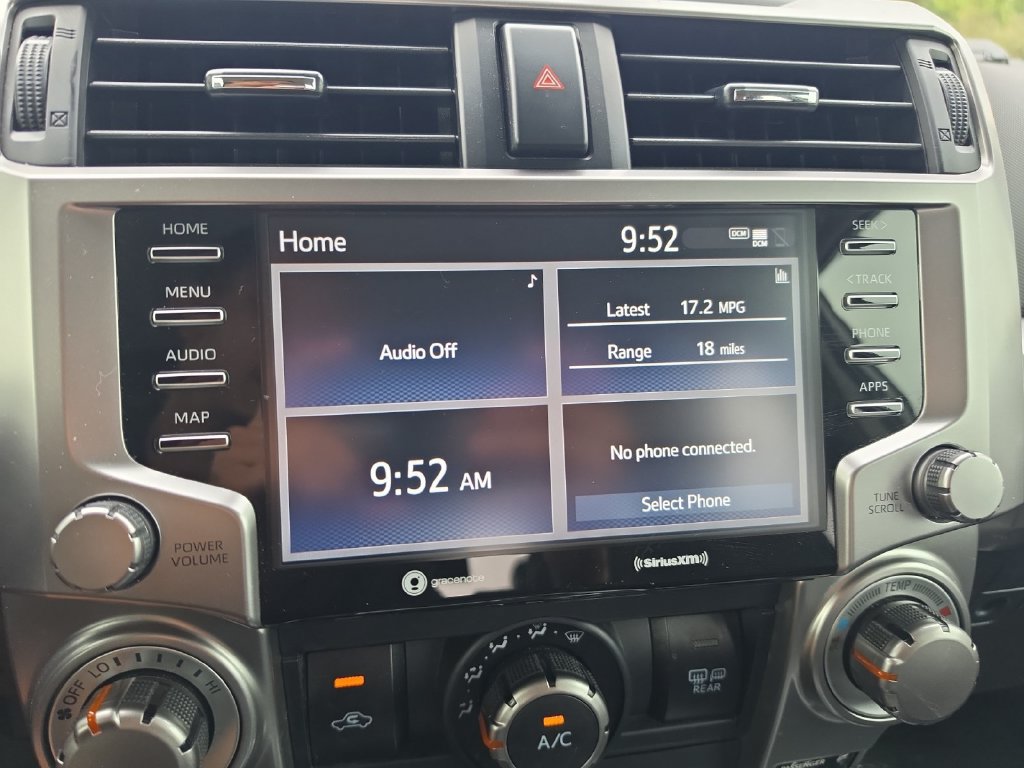 Used 2024 Toyota 4Runner TRD Sport AWD/4WD image 18
