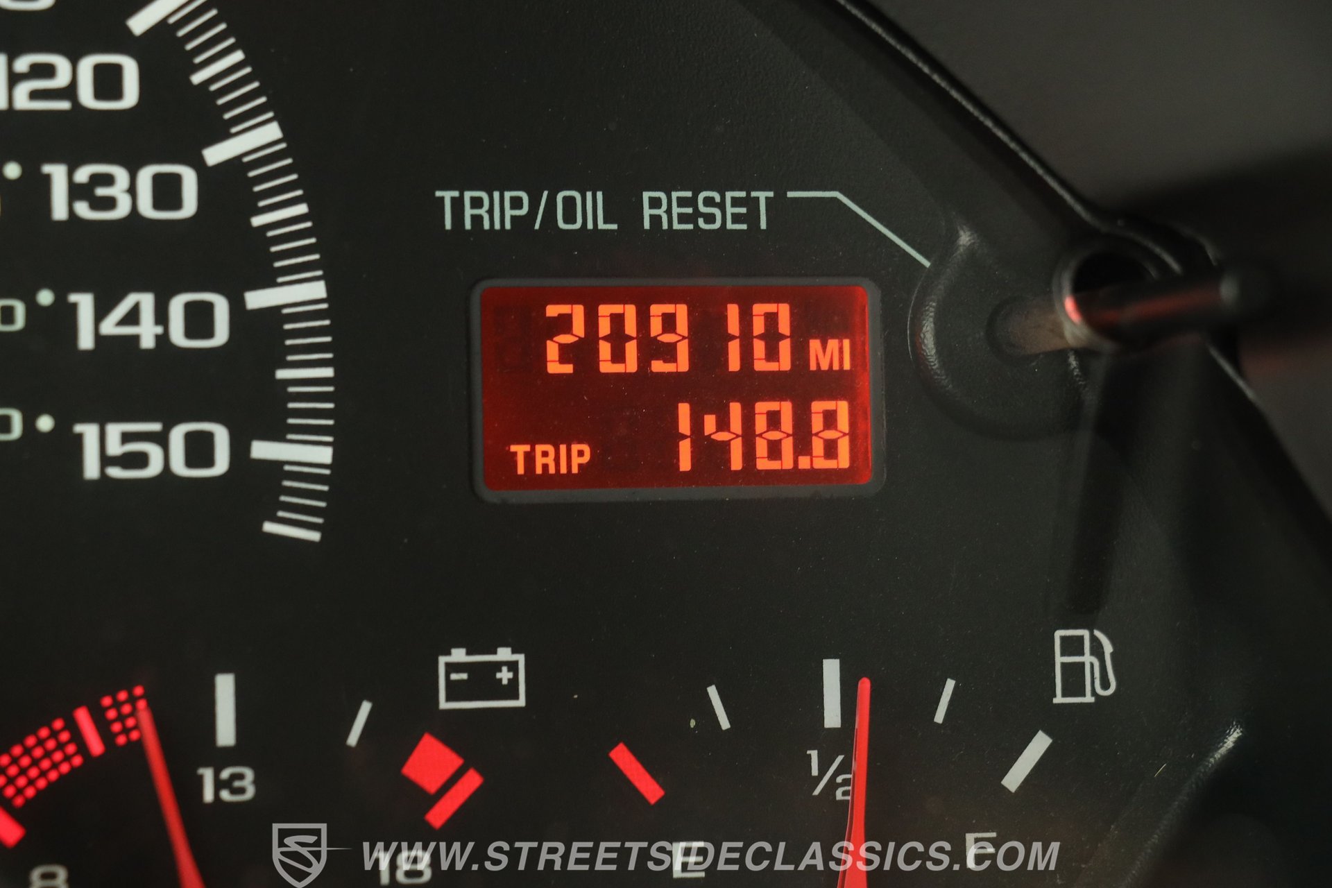 Used 2002 Chevrolet Camaro Z28 RWD image 38