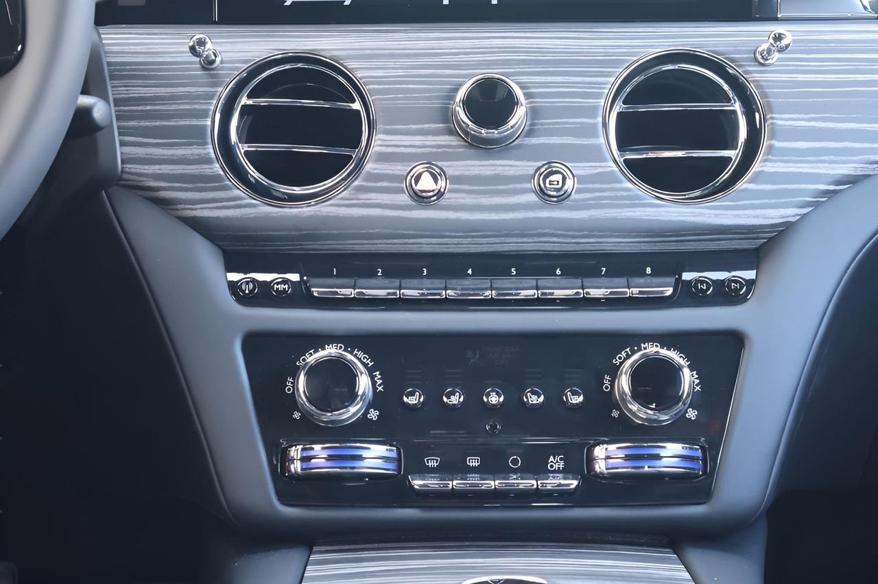 New 2026 Rolls-Royce Spectre AWD/4WD image 18