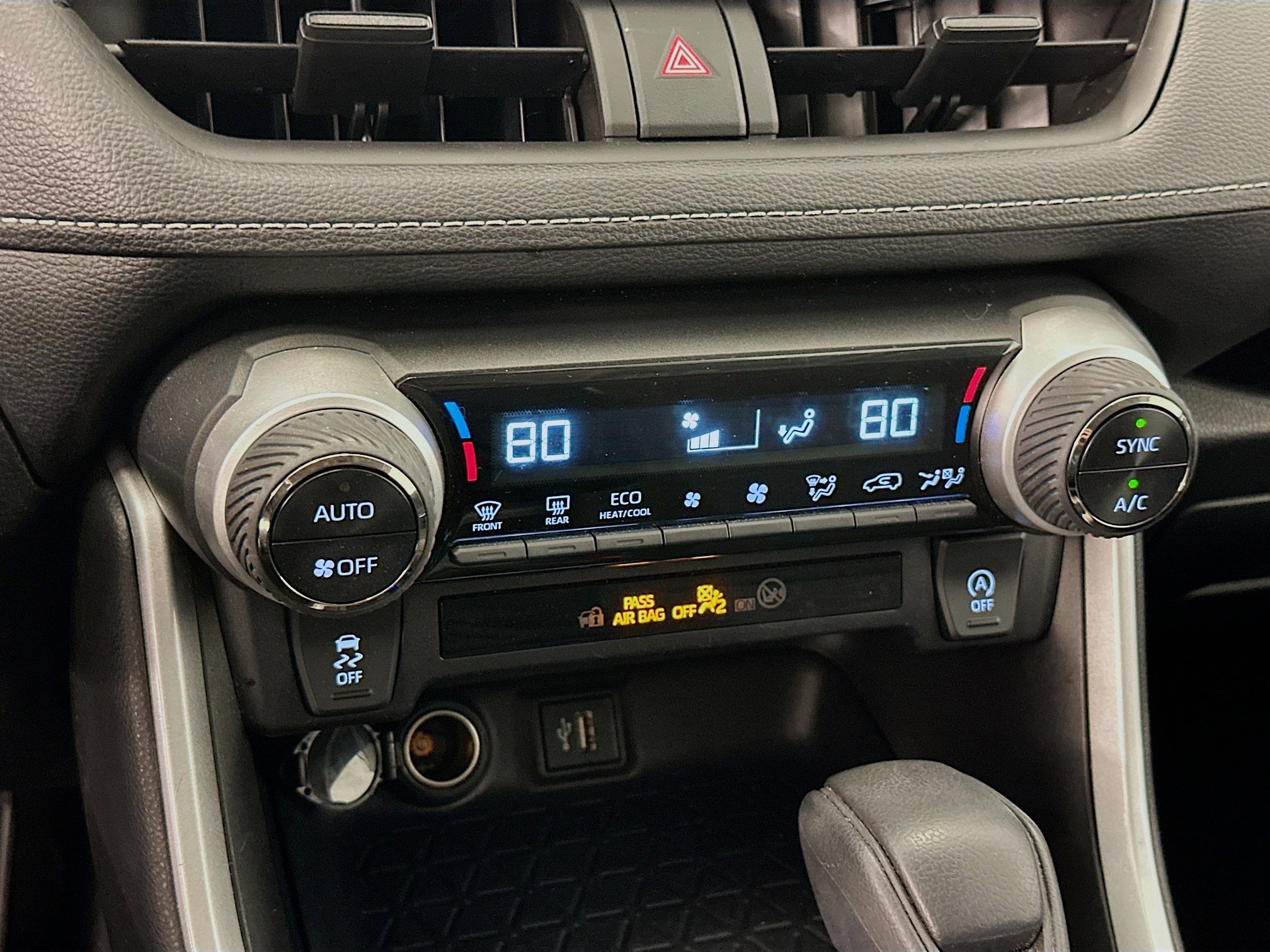 Used 2024 Toyota RAV4 XLE image 24