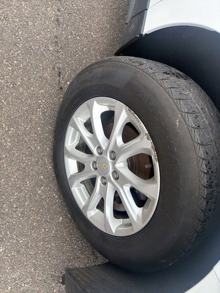 Used 2019 Chevrolet Equinox LT AWD/4WD image 9