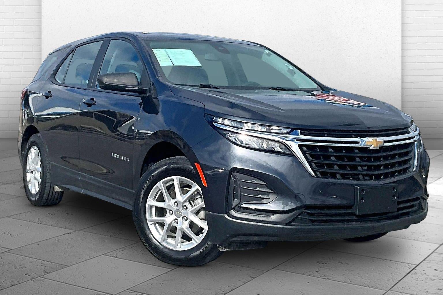 Used 2022 Chevrolet Equinox LS w/ Driver Confidence II Package FWD image 1