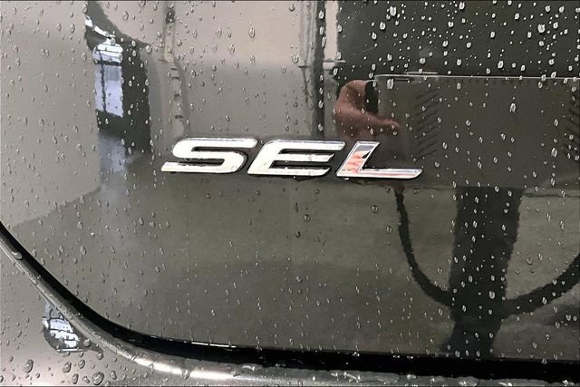 Used 2024 Ford Edge SEL w/ Convenience Package image 25