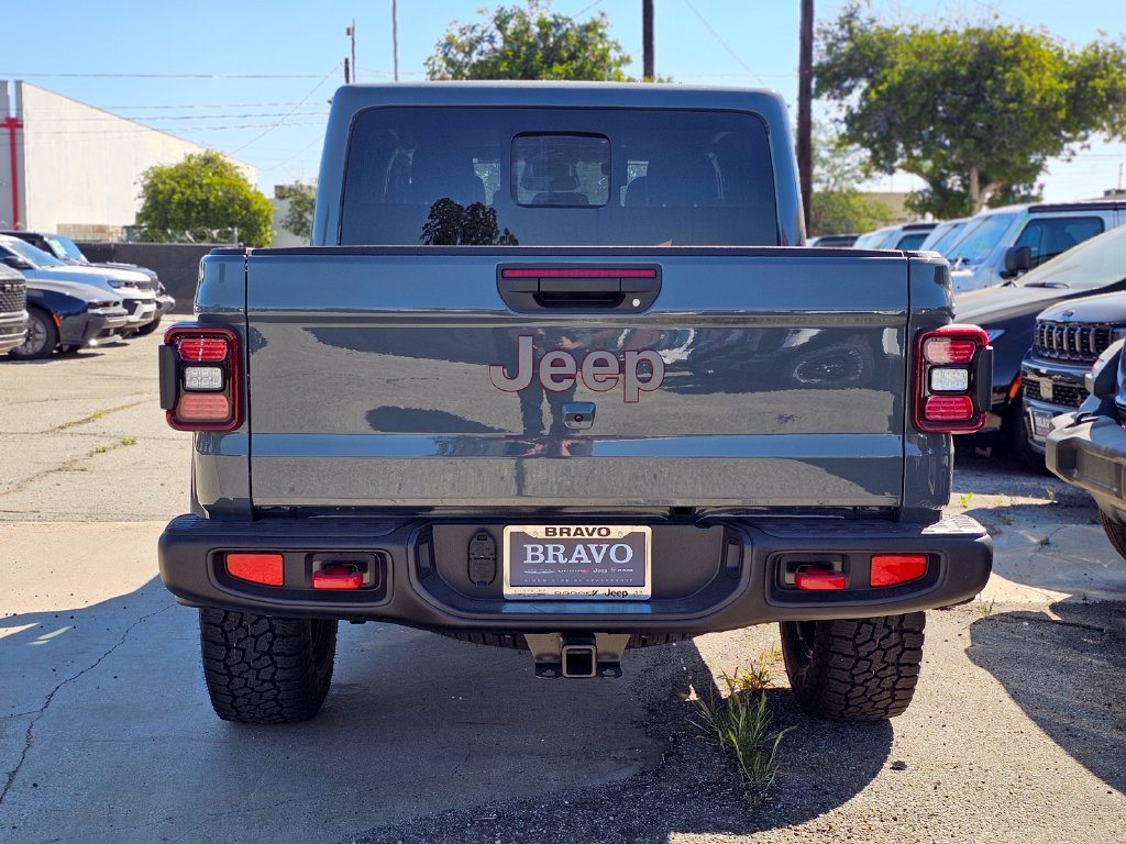 New 2026 Jeep Gladiator Rubicon w/ Steel Power Dome Hood Package AWD/4WD image 6