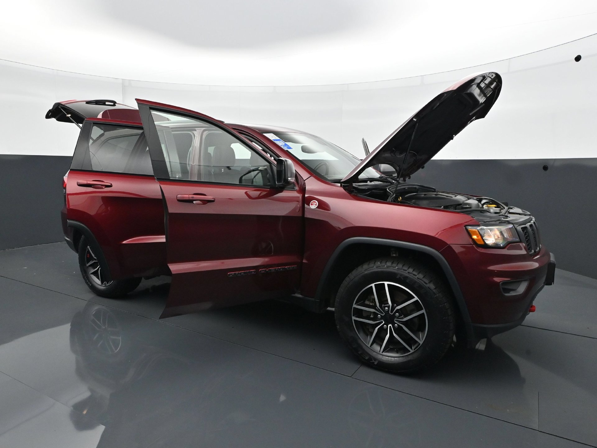 Used 2021 Jeep Grand Cherokee Trailhawk w/ Trailhawk Luxury Group AWD/4WD image 20