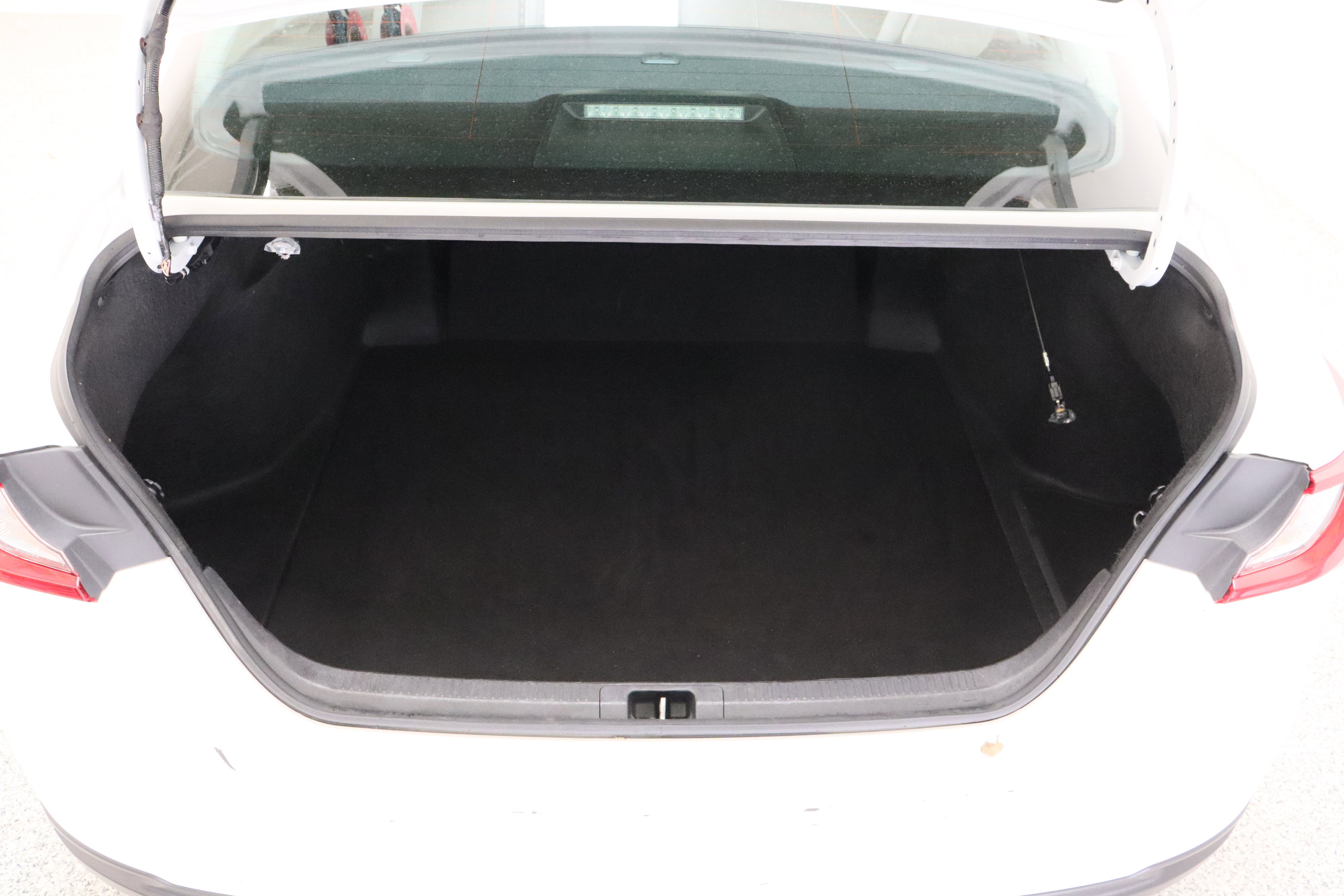 Certified 2025 Toyota Camry LE FWD image 31