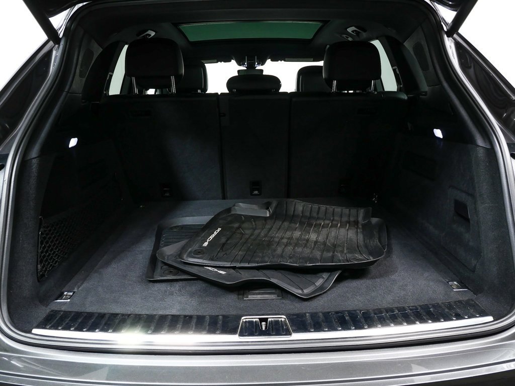 Used 2020 Porsche Cayenne E-Hybrid image 31