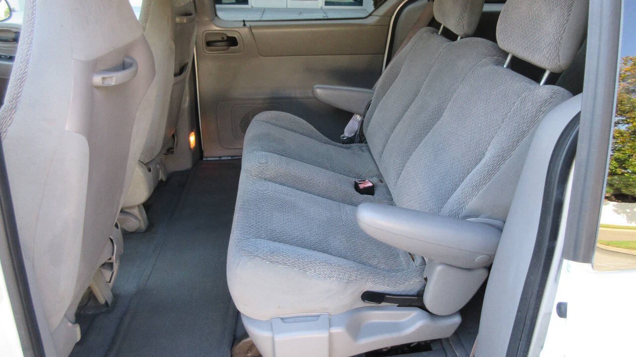 Used 2002 Ford Windstar LX FWD image 14