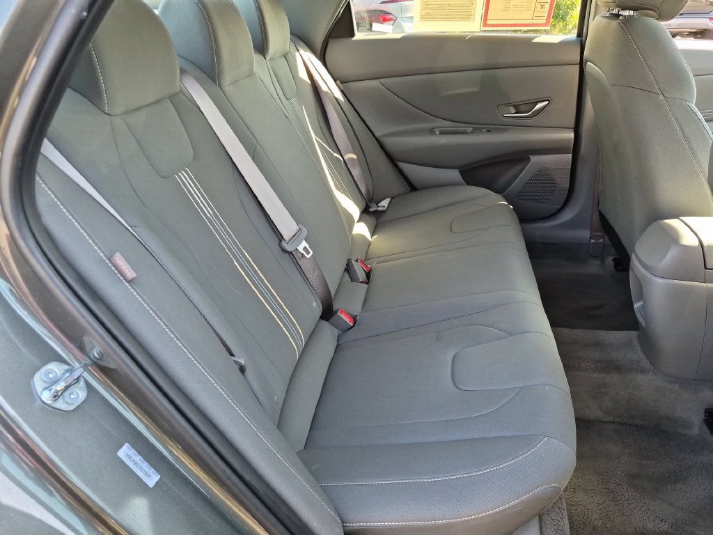 Used 2026 Hyundai Elantra Sport FWD image 30