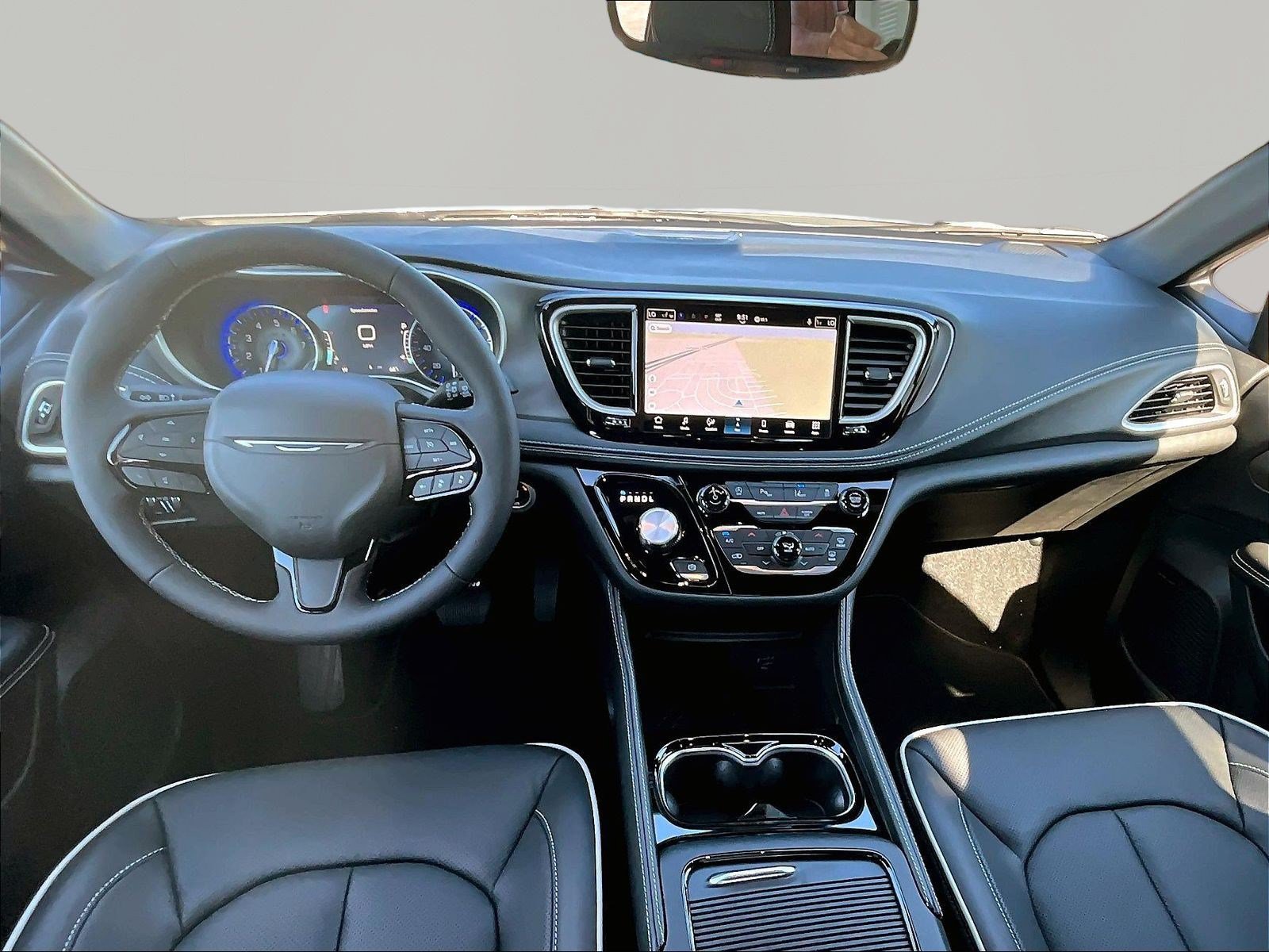 New 2027 Chrysler Pacifica Limited AWD/4WD image 10
