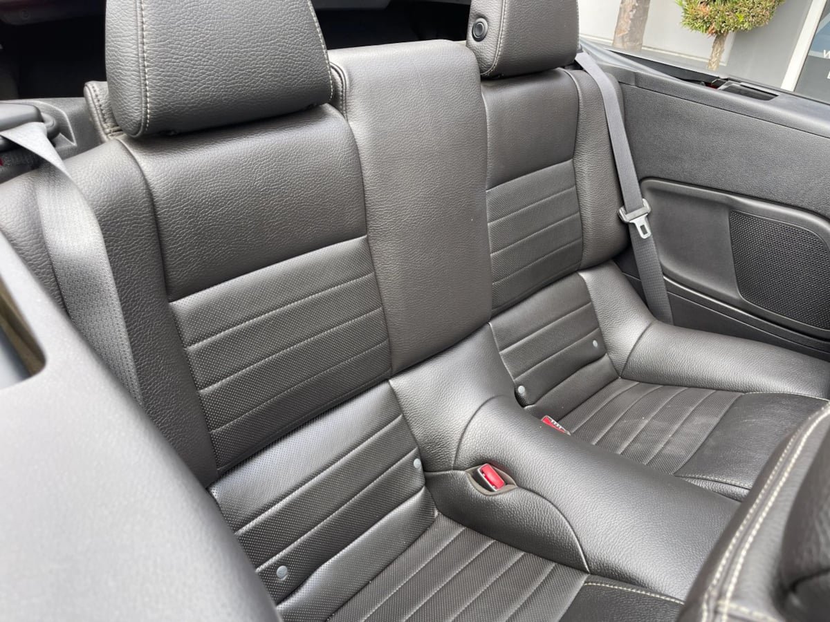 Used 2011 Ford Mustang GT Premium w/ Electronics Pkg RWD image 23